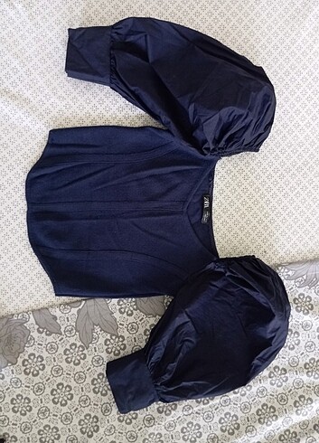 Zara Zara büstiyer 