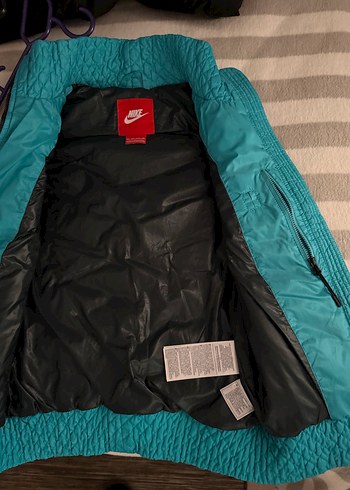 Mavi Parlak Kadın Şişme Yelek Nike - Görsel 4