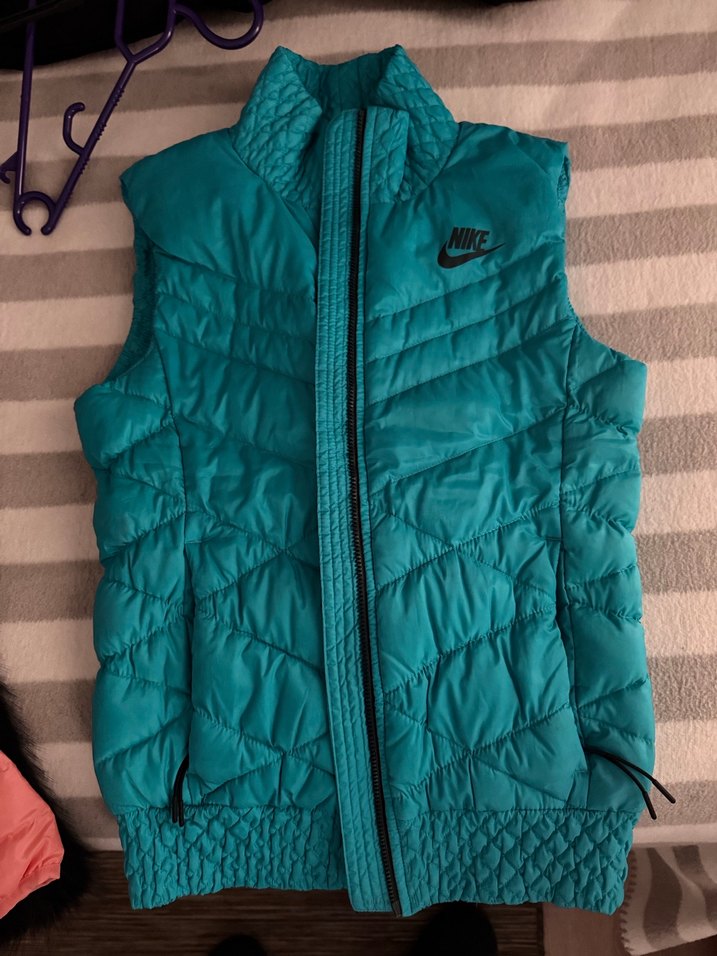 Mavi Parlak Kadın Şişme Yelek Nike - Görsel 5