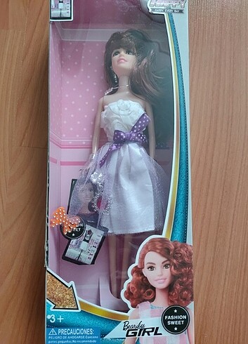  Barbie Bebek