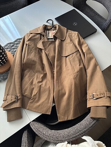 BURBERRY CEKET