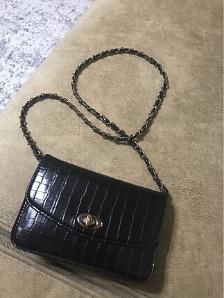 Stradivarius çarpraz çanta