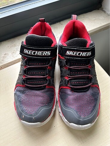 Skechers spor ayakkabı