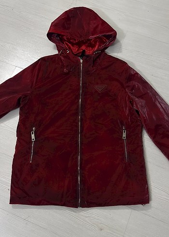 Prada Mont
