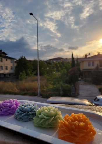 Beden Renkli çiçek Şeklinde kokulu Mum