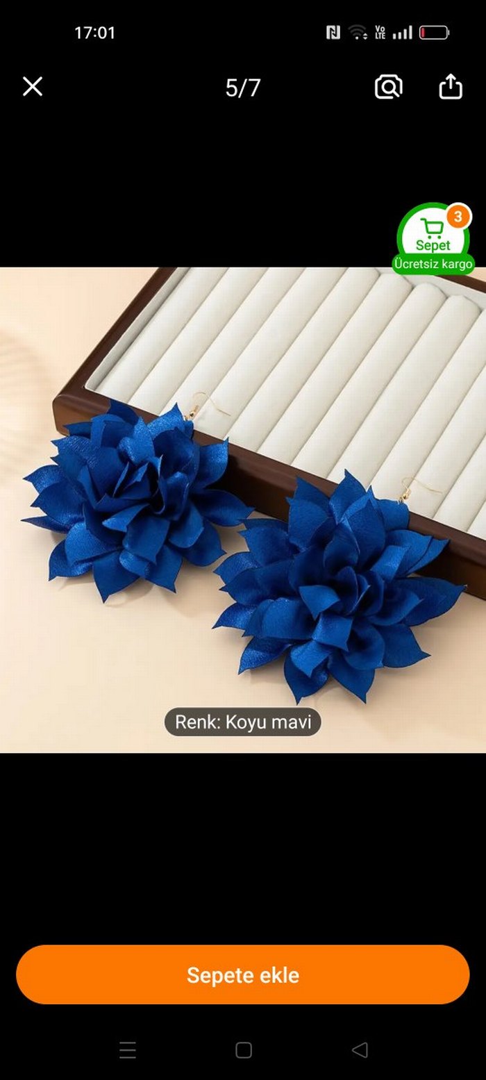 Koyu Mavi Fırfırlı Mini Çiçek Küpe hiç kullanilmadi - Görsel 3