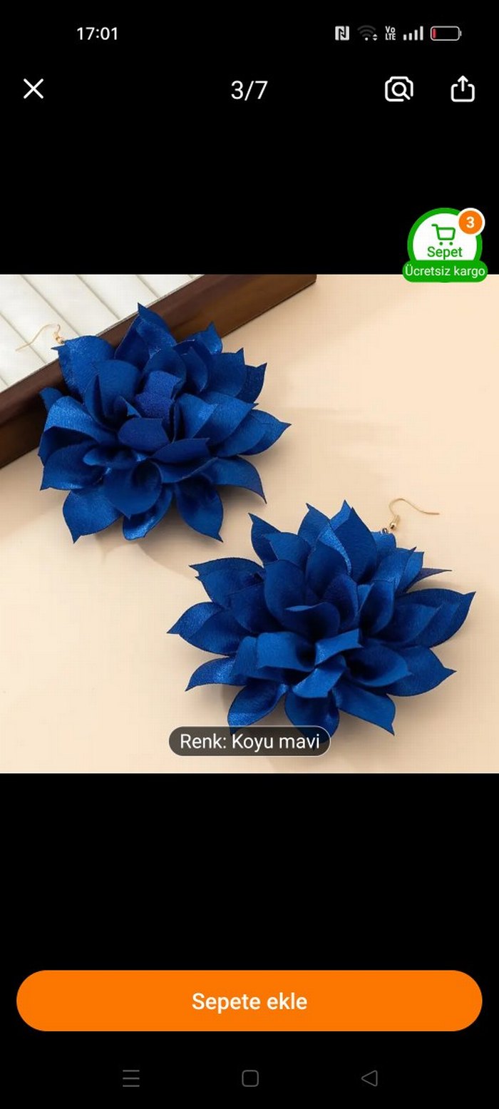 Koyu Mavi Fırfırlı Mini Çiçek Küpe hiç kullanilmadi - Görsel 4