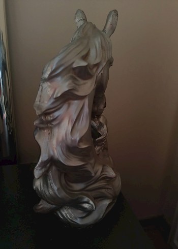 Gri Parlak At Figürü - Görsel 5