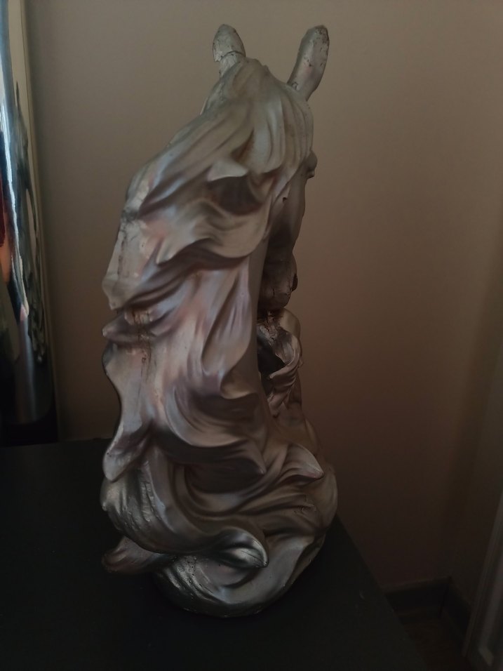 Gri Parlak At Figürü - Görsel 5