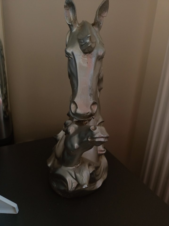 Gri Parlak At Figürü - Görsel 4