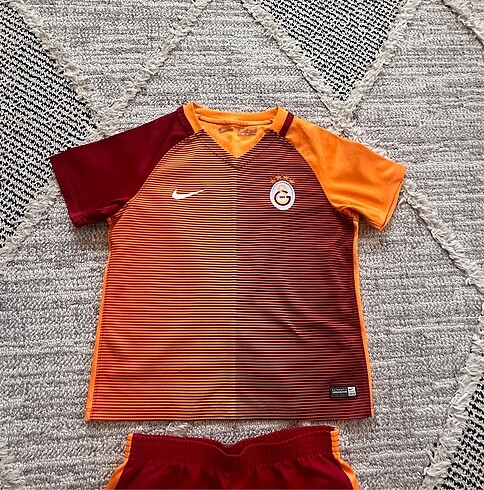 Nike Orijinal Nike GS 5-6 yaş alt-üst-tozluk