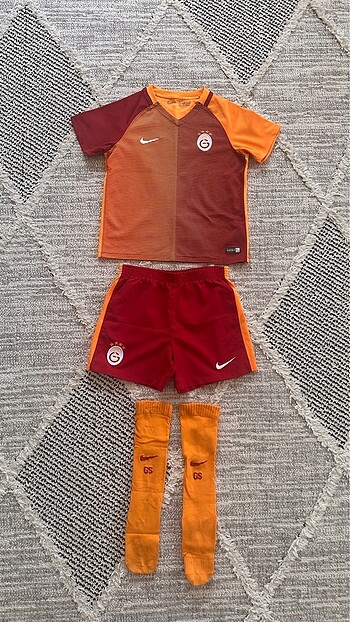 Orijinal Nike GS 5-6 yaş alt-üst-tozluk