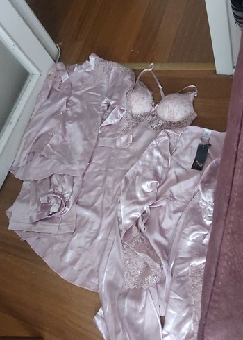 Pembe Saten Bohem Kadın Pijama Takımı