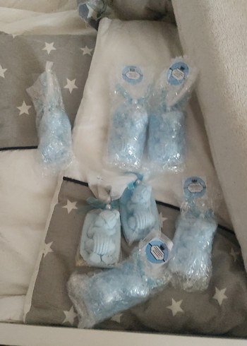 Diğer Mavi Boncuklu Mini Hamile Aksesuarı tahminen 35 tane
