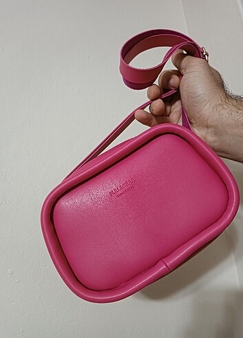 Pull and Bear PULL & BEAR YAZILI ÇANTA 