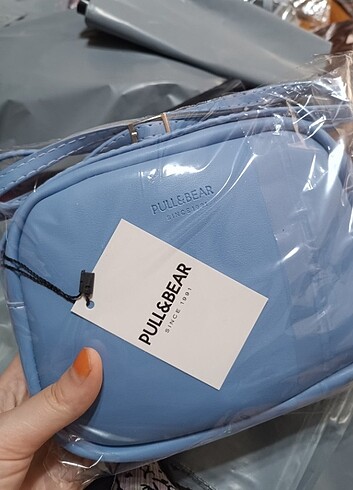 PULL & BEAR YAZILI ÇANTA 