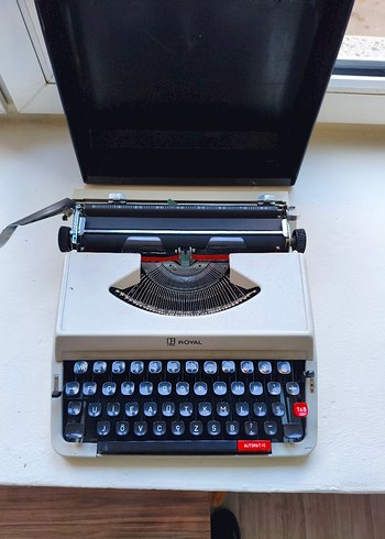 Royal Gri Beyaz Mekanik Daktilo - Görsel 2