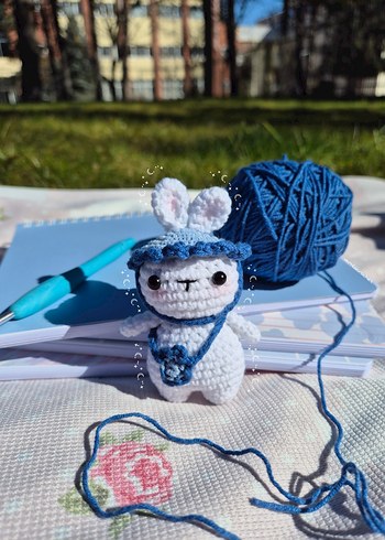 Amigurumi Tavşan Anahtarlık - Yaban Mersini 