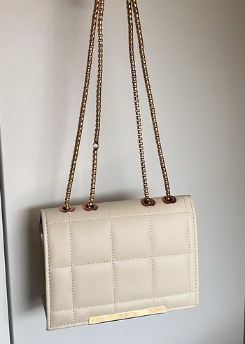 Zincir Detaylı Beyaz Deri Kadın Çanta - Görsel 5