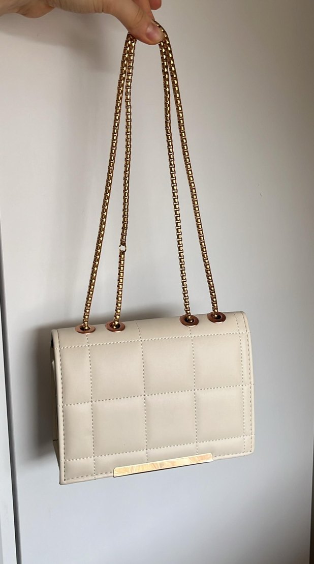 Zincir Detaylı Beyaz Deri Kadın Çanta - Görsel 5