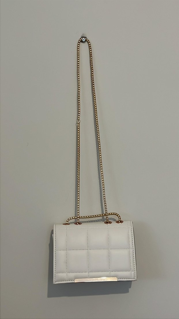 Zincir Detaylı Beyaz Deri Kadın Çanta - Görsel 2