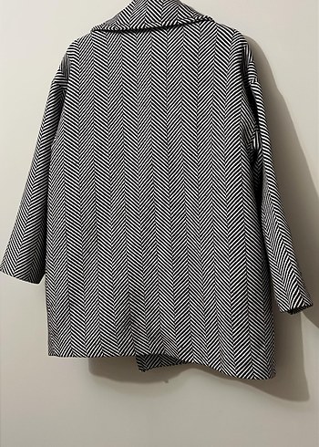 Gri Zebra Desenli Midi Kadın Kaban - Görsel 3