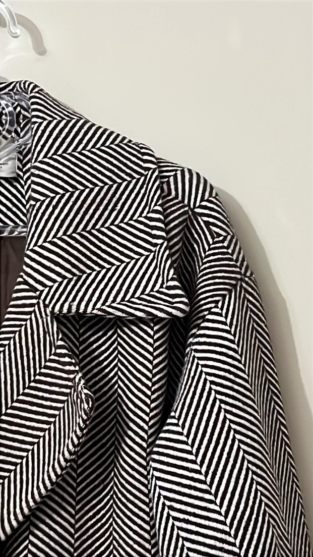 Gri Zebra Desenli Midi Kadın Kaban - Görsel 2