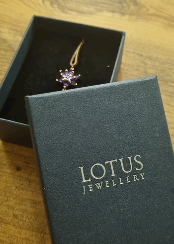 Beden Mor Çiçekli Gümüş Lotus Bileklik