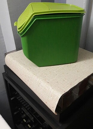 Tupperware
