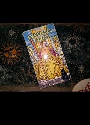 Evrensel Tarot