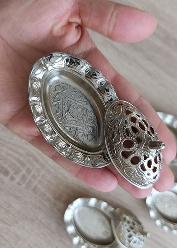 İşlemeli Gümüş Renkli kahve yani lokumluklari - Görsel 4