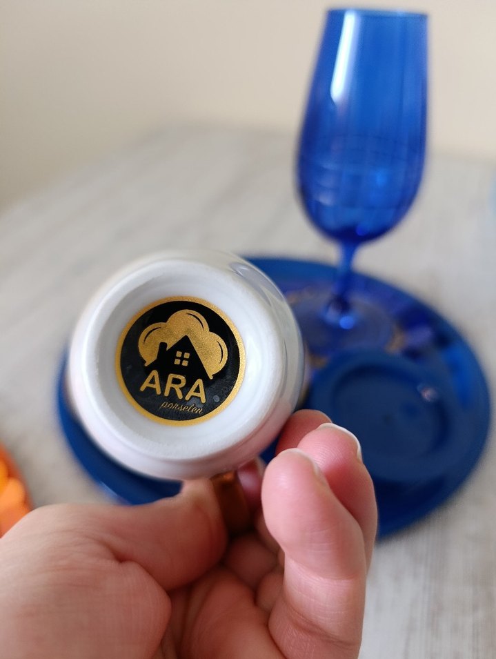 Turuncu ve Mavi Tepside Renkli Bardak ve Fincan Seti - Görsel 3