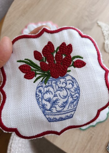 Renkli Nakışlı Çiçek Desenli Bardak Altlıkları - Görsel 2