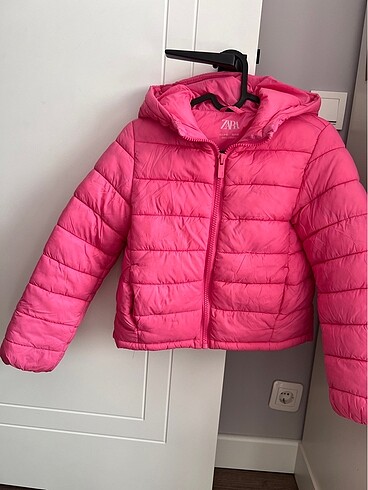 Zara Zara pembe mont