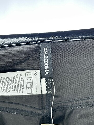 m Beden siyah Renk Calzedonia Düz Kesim %70 İndirimli.