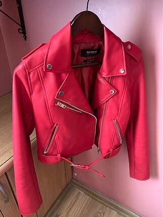 Pull&Bear Kırmızı Deri Ceket