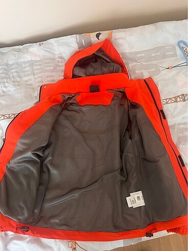 7 Yaş Beden North Face mevsimlik mont
