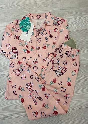 4 Yaş Beden Uzun Kollu Düğmeli Baskılı Kız Pijama Takımı 3/4 yaş