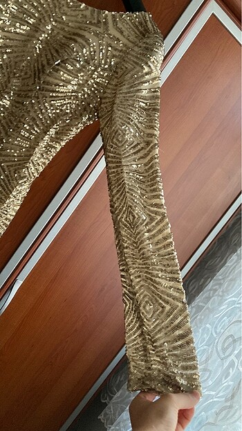 PULLU UZUN ELBİSE - Görsel 5