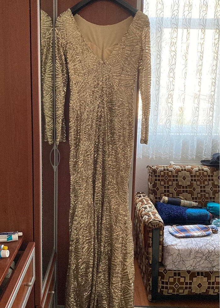 PULLU UZUN ELBİSE - Görsel 2