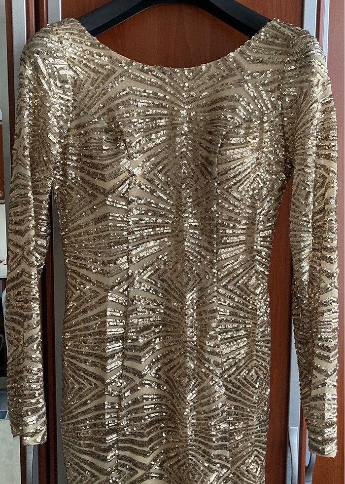 PULLU UZUN ELBİSE - Görsel 4