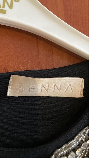 Tüllü Taşlı Kısa Elbise - Görsel 7