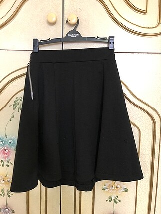 Trendyol Fermuar Detaylı Etek/ Beyaz Tshirt