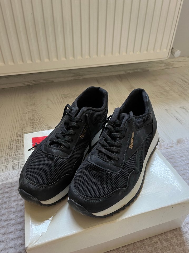 Spor Ayakkabı - Görsel 2