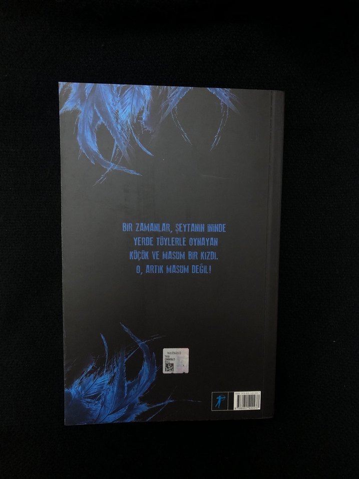 Duman ve Kemiğin Kızı - Laini Taylor - Görsel 2