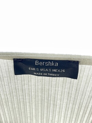 xs Beden beyaz Renk Bershka Mini Üst %70 İndirimli.