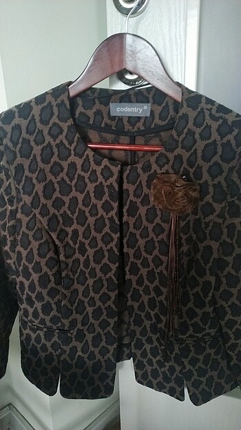 Leopar desenli ceket 