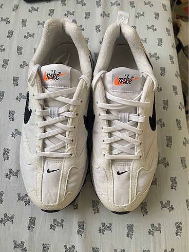37,5 Beden beyaz Renk Nike air max dawn kadın spor ayakkabı