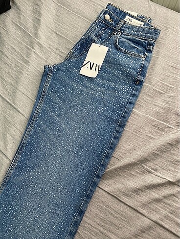 Zara taşlı pantolon