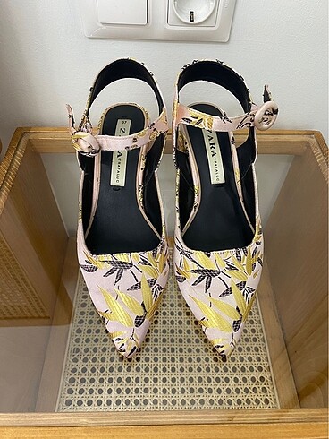 Zara Zara Topuklu Sandalet
